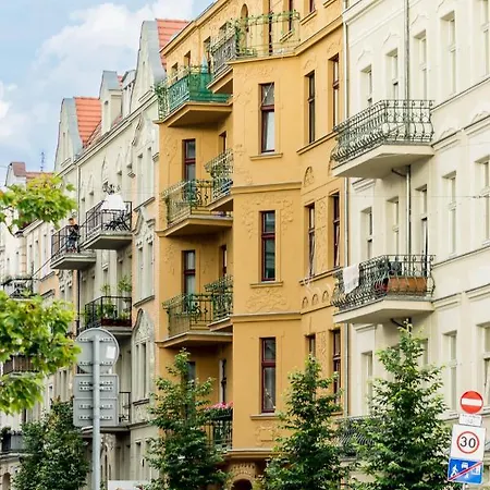 Comfortable In The Centre Of Close To The Mtp By Renters * Poznan