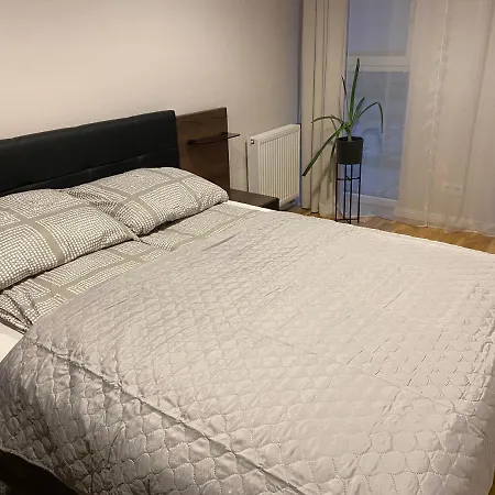 Comfortable In The Centre Of Close To The Mtp By Renters * Poznan