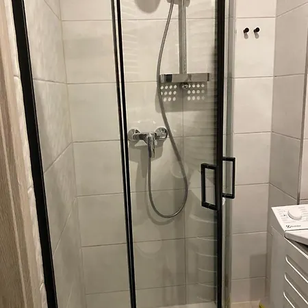 Comfortable In The Centre Of Close To The Mtp By Renters Apartment