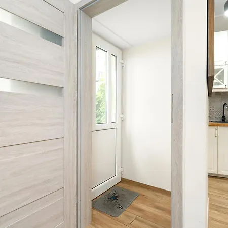 Comfortable In The Centre Of Close To The Mtp By Renters