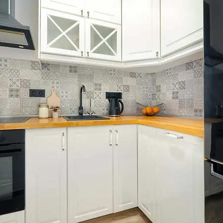 Apartment Comfortable In The Centre Of Close To The Mtp By Renters